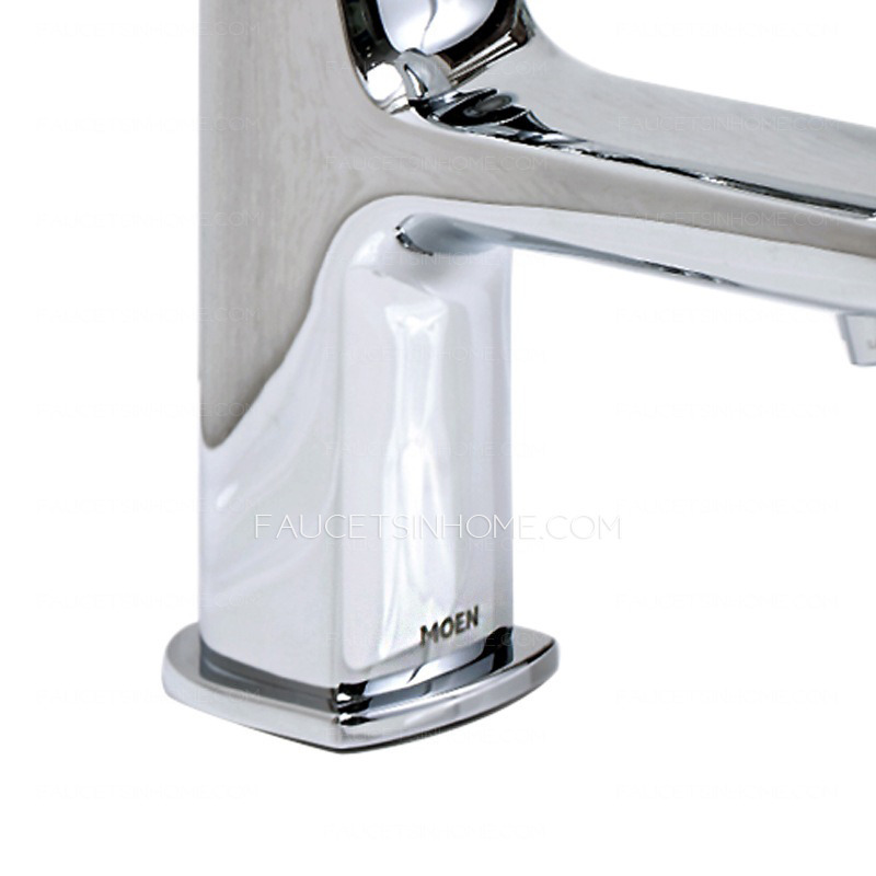 Designed Streamlined Brass Single Hole Bathroom Sink Faucets